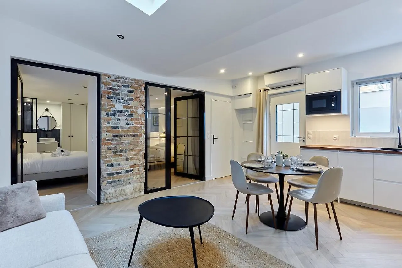 Apartment Arc De Triomphe By Studio Prestige Paris